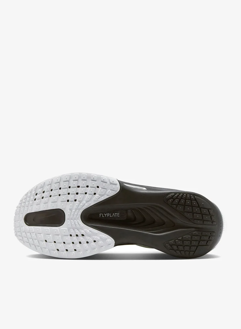Nike WHITE/BLACK-SMOKE GREY-MTLC SILVER Zoom Fly 6 for Women | Best Price UAE
