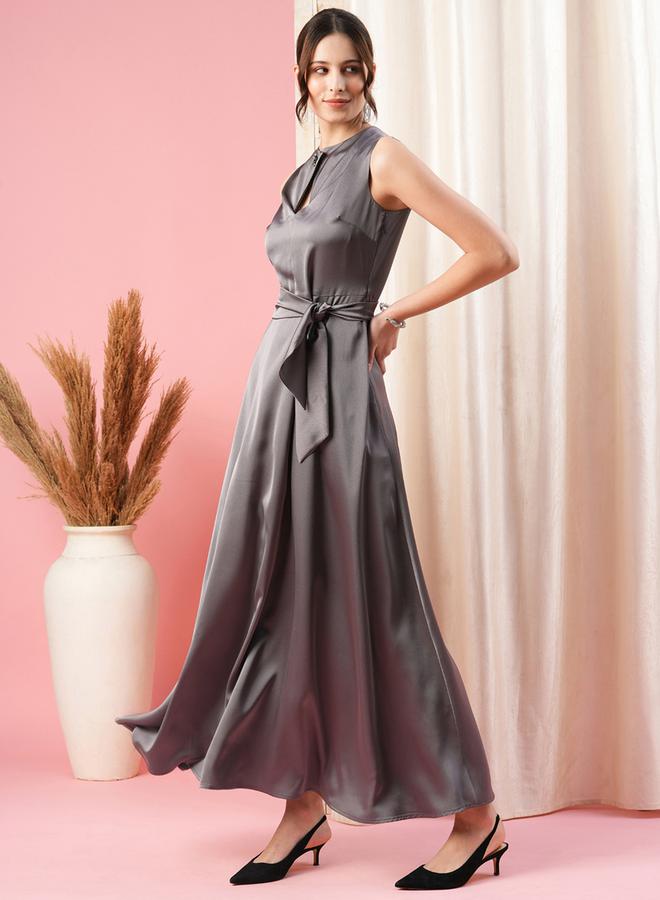 ميش فستان ساتان بلا أكمام - Image 3