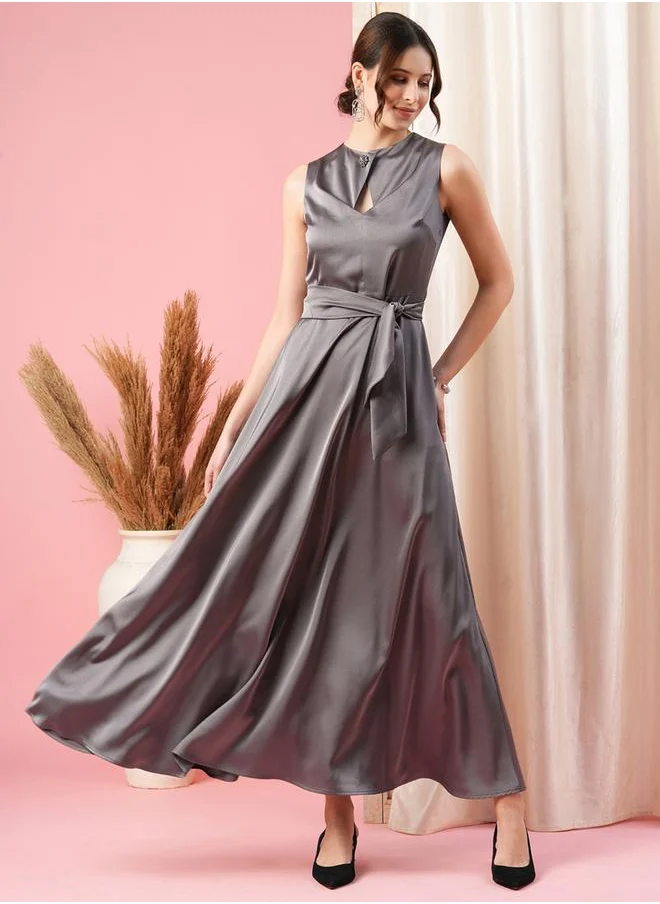 ميش Round Overlap Neck Maxi Dress with Cut-Out Detail by Styli