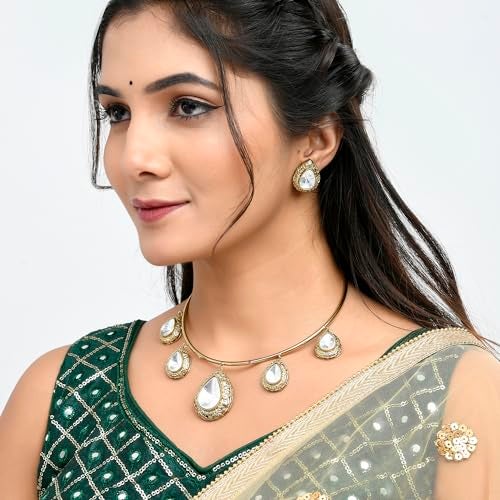 VOYLLA Hasli Elegant White Kundan-Studded Golden Necklace Set |Hasli Necklace Set For Women|Antique Gold|Gift For Her|Wedding Wear Set| - Image 3