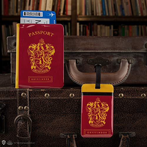 Cinereplicas Harry Potter - Set of Tag & Passport Cover Gryffindor - Official License - Image 4