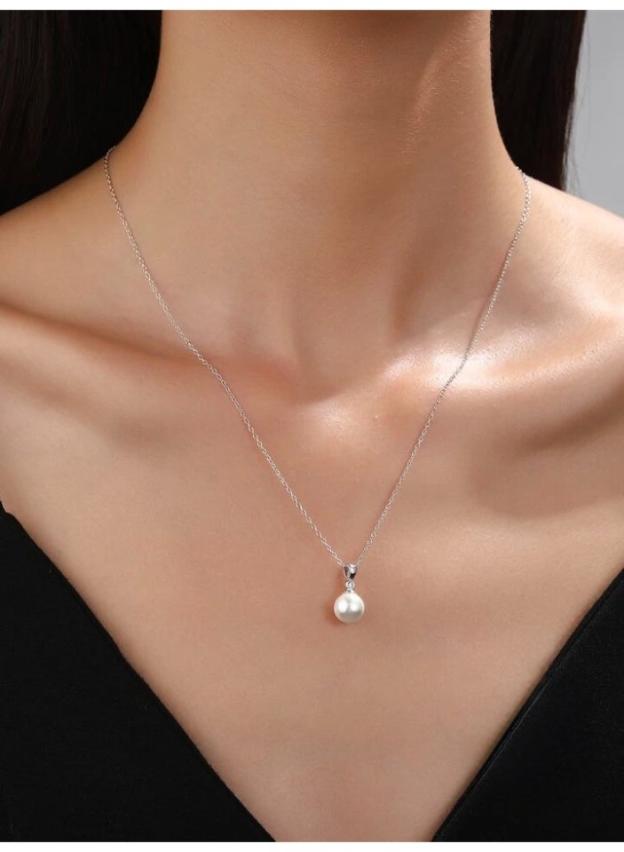 925 ستيرلنغ سيلفر تشارمز سلسال بقلادة فاخرة ناعمة مصنوعة من الفضة الإسترلينية عيار 925 بجودة عالية ودقة شديدة مزينة بلؤلؤة  تعلوها كريستالة صغيرة من الزيركون الطبيعي لتعطي مظهرا رائعا للأميرة التي تستحقها - Image 1