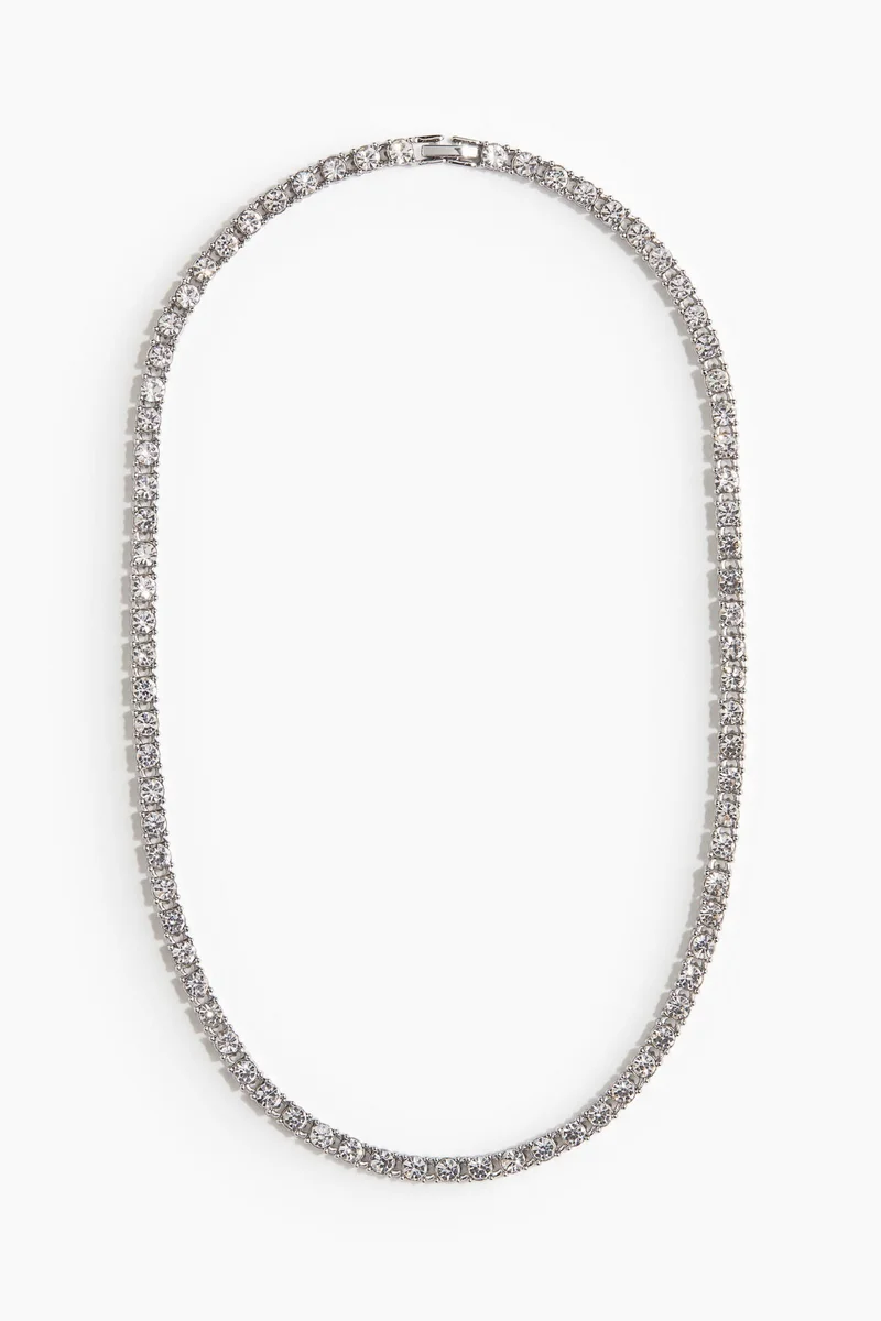 اتش اند ام قلادة مزينة بأحجار الراين