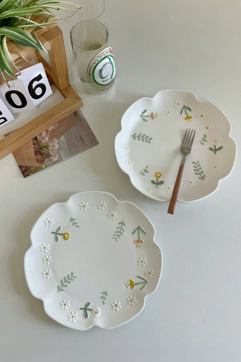 إعادة الصياغة طبق حلى خزفي مزخرف ولطيف – تصميم أزهار منعش لتقديم الحلويات والوجبات الخفيفة وشاي الظهيرة - Image 4