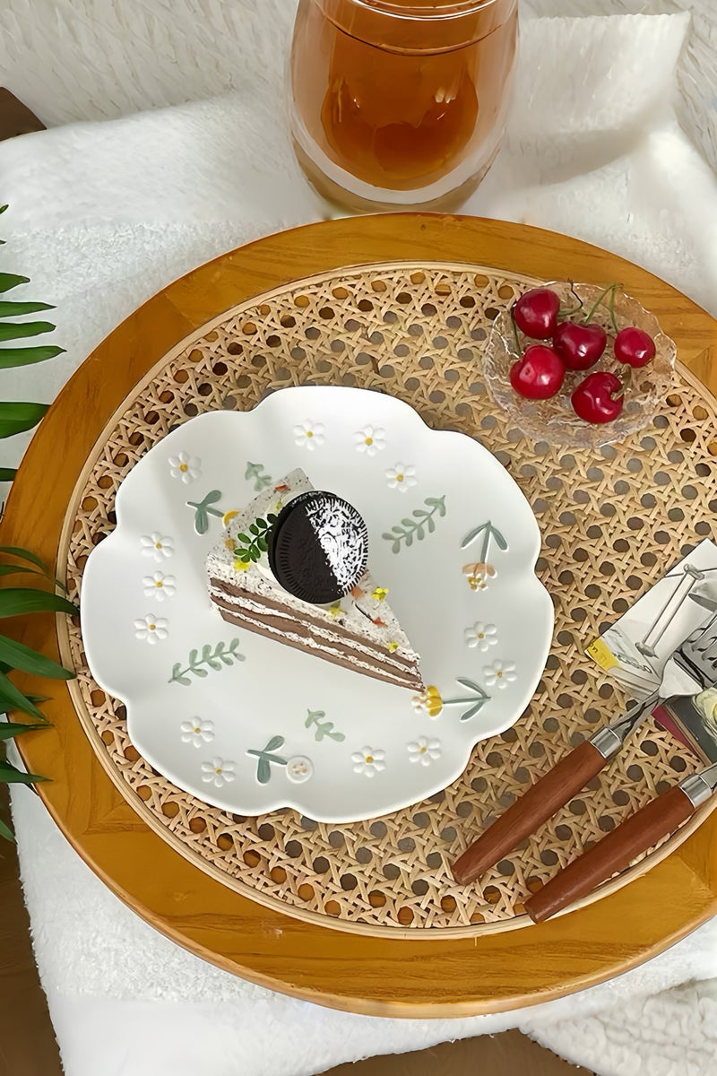 إعادة الصياغة طبق حلى خزفي مزخرف ولطيف – تصميم أزهار منعش لتقديم الحلويات والوجبات الخفيفة وشاي الظهيرة - Image 1