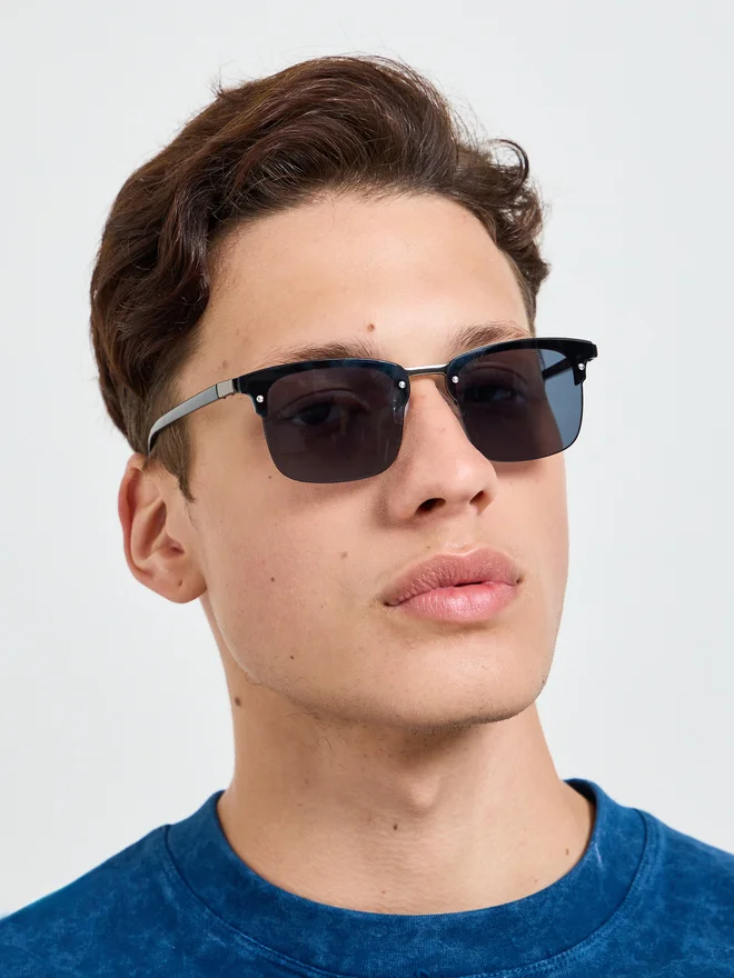 Styli Square Frame Sunglasses with Nose Pads