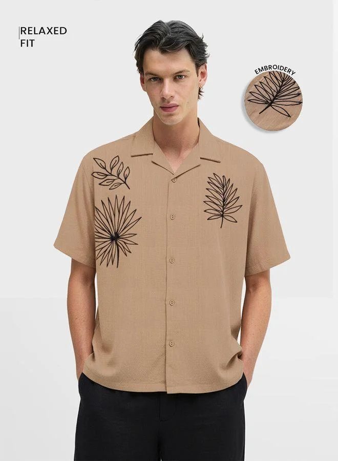 The Indian Garage Co Men Relaxed Fit Embroided Round Neck Half Sleeves Shirt