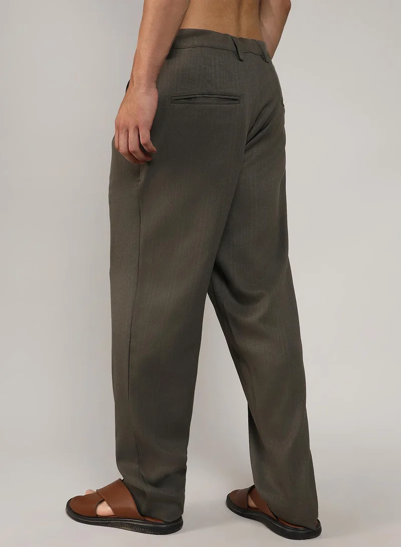 Campus Sutra Campus Sutra Men's Olive Green Tailored Linen-Blend Trousers For Casual Wear | Tailored Fit | 4 Pockets | Drawstring Closure | Trousers Crafted With Comfort Fit For Everyday Wear