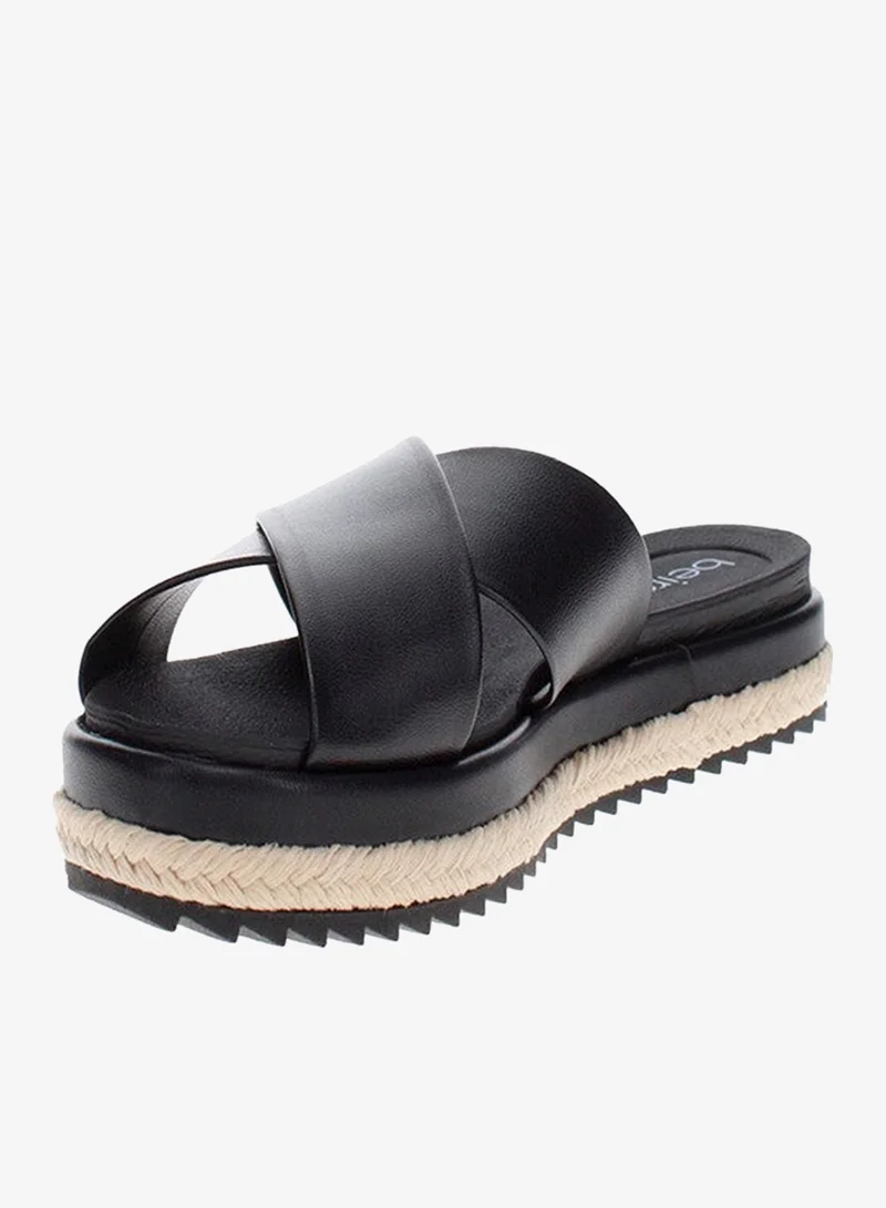 بيرا ريو صنادل بيرا ريو نسائية مسطحة سوداء صنع في البرازيل