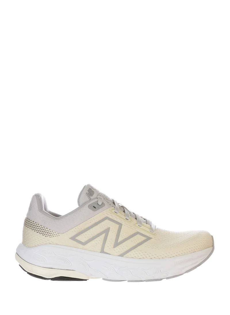 New Balance 860