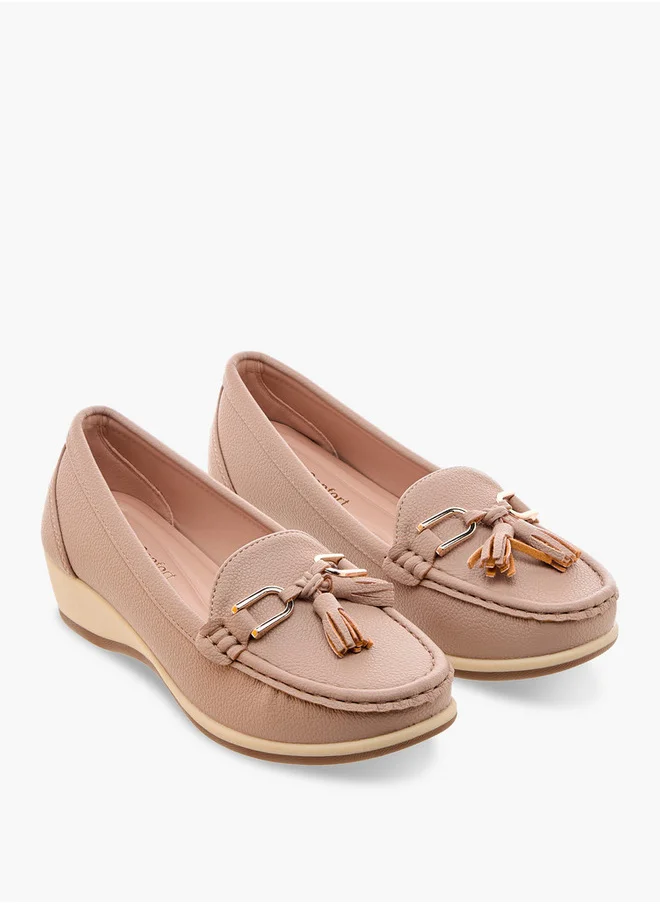لو كونفورت Tassel Accent Slip-On Loafers with Wedge Heels