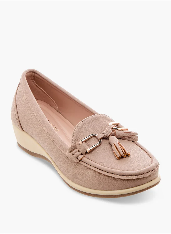 لو كونفورت Tassel Accent Slip-On Loafers with Wedge Heels