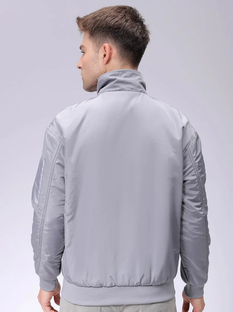 ذا انديان كراج كو Men Slim Fit Solid Puffer Jackets