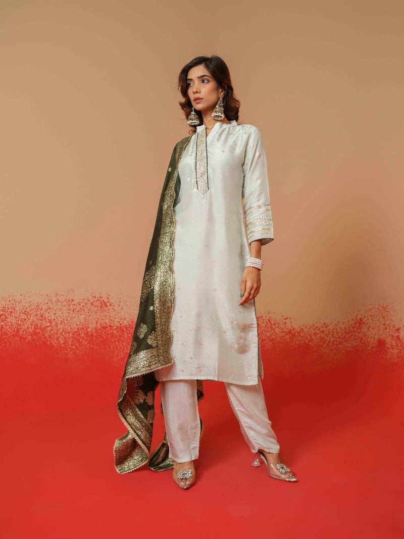 Kaari Women's Embroidered Kurti Set with Dupatta | Ethnic Suits with Embellished Dupatta | Everyday and Festive Kurti Set for Women|Off White|L - Image 4