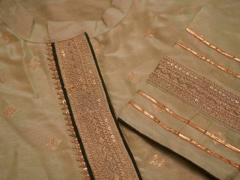 Kaari Women's Embroidered Kurti Set with Dupatta | Ethnic Suits with Embellished Dupatta | Everyday and Festive Kurti Set for Women|Off White|L - Image 3