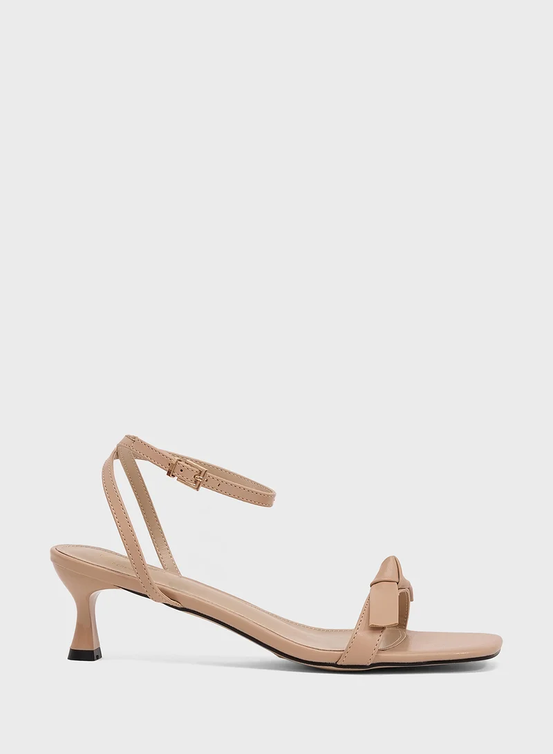 جينجر Mid Heel Sandle With Bow