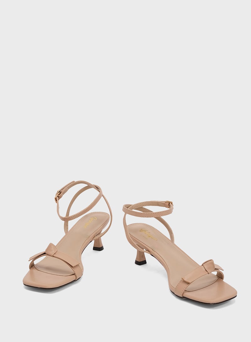 Ginger Mid Heel Sandle With Bow - Image 4