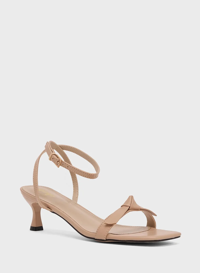 جينجر Mid Heel Sandle With Bow