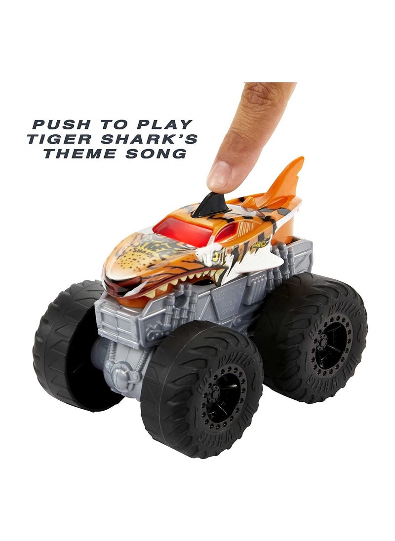 Hot Wheels - Monster Trucks Roarin' Wreckers Tiger Shark - Image 1