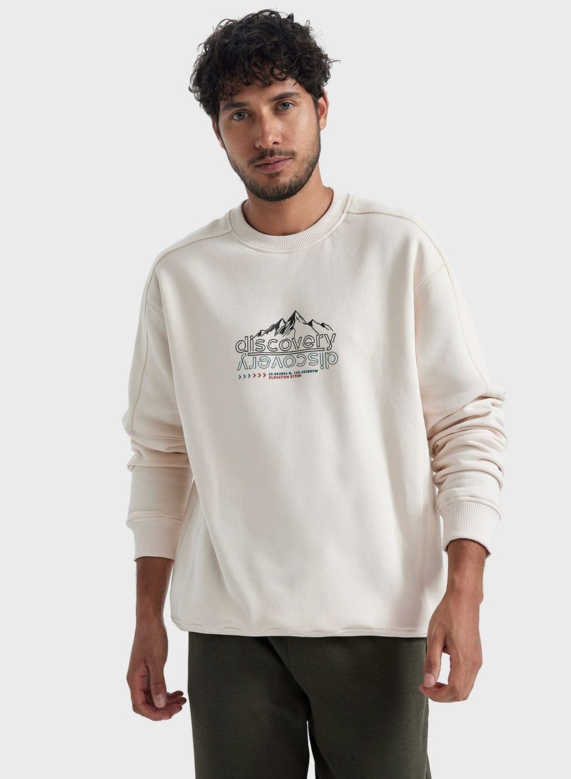 DeFacto Graphic Sweatshirt - Image 1
