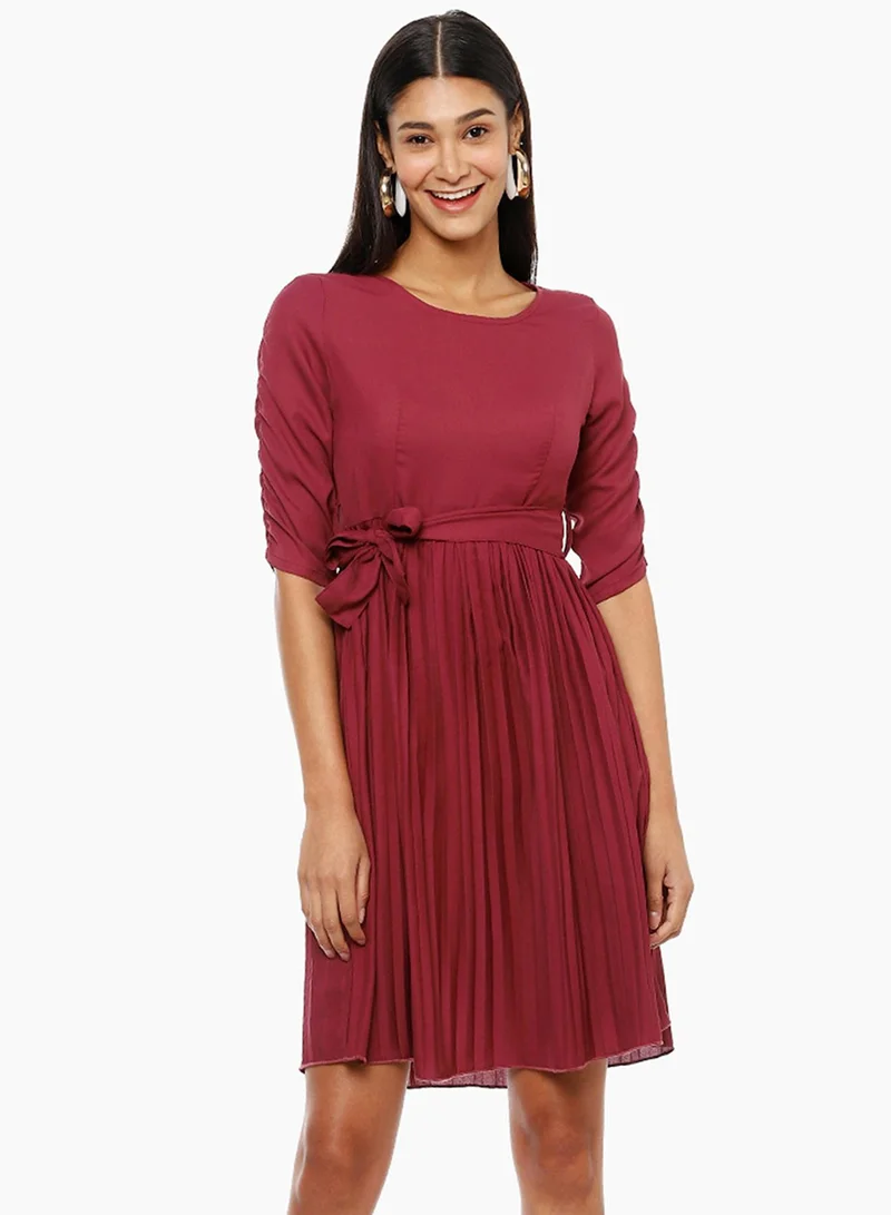 PINACOLADA Women's Maroon Red Pleated Tie-Up Dress
