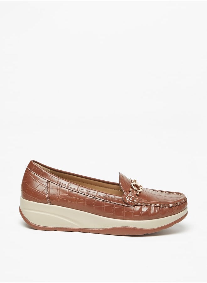 Le Confort Women Textured Slip-On Loafers With Metal Accent Detail  - Image 3