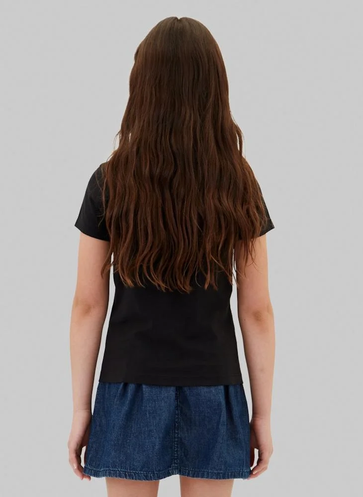 Calvin Klein Jeans  Textured Logo Slim T-Shirt for Women | Best Price UAE