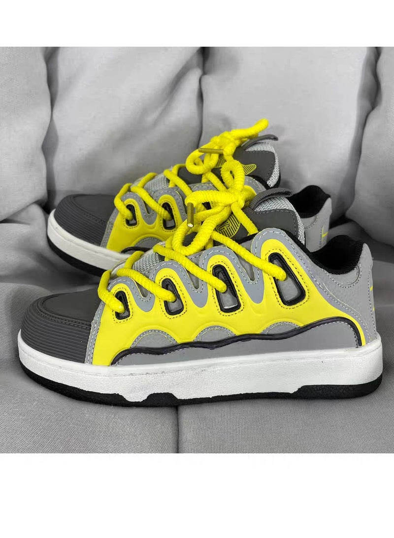 KUYING New Thick Sole Elevated Board Shoes  - Image 3