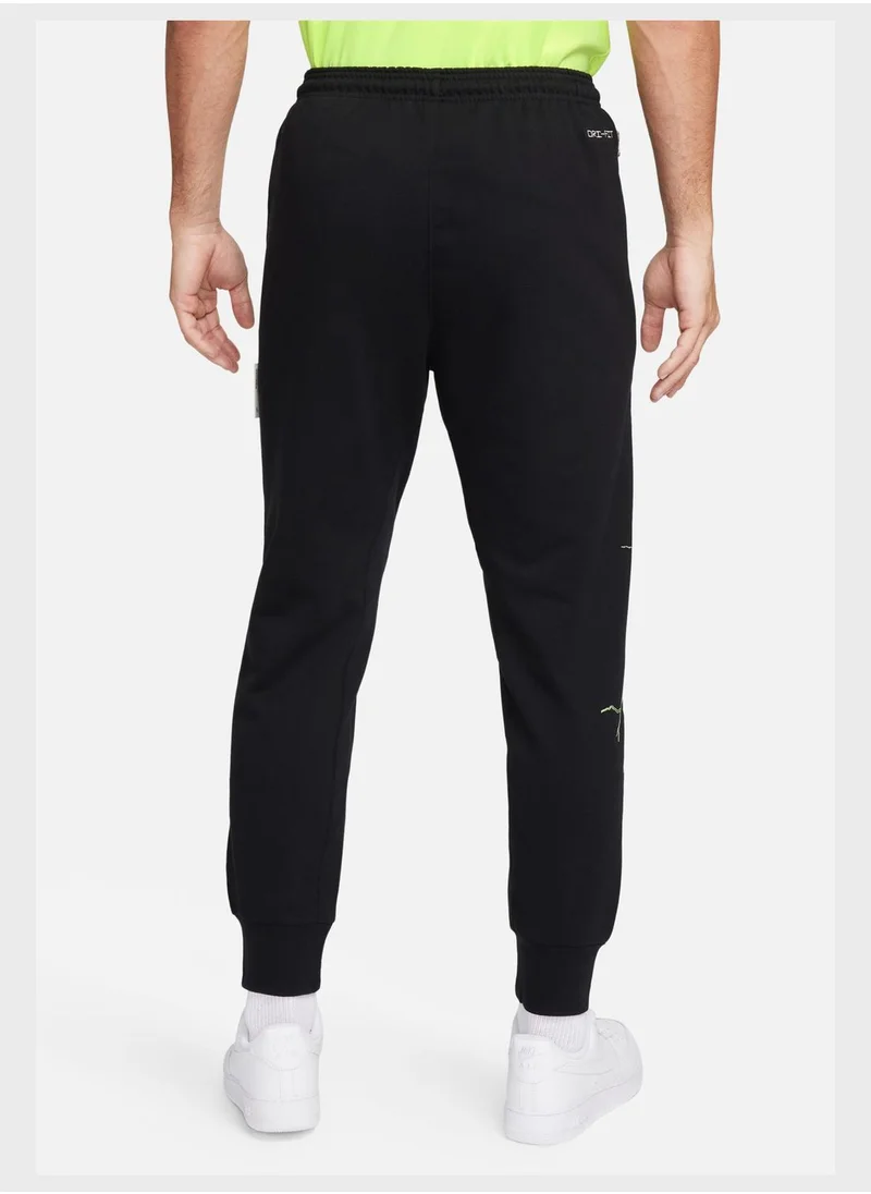 Nike Dri-Fit Standard Issue Jogger