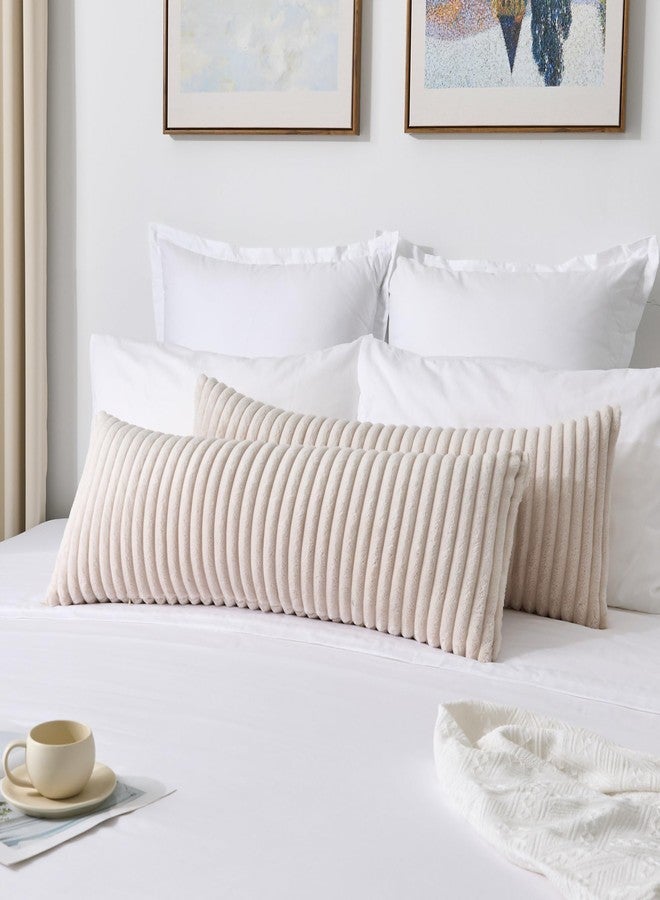 K KEVIN TEXTILE غطاء وسادة قطني من Kevin Textile ناعم من القطيفة بطول 14 × 36 بوصة، عبوة واحدة، غطاء وسادة مستطيل فاخر من الفلانيل المخطط من الفرو الصناعي للأريكة والكرسي والسرير وديكور المنزل، لون بيج - Image 4