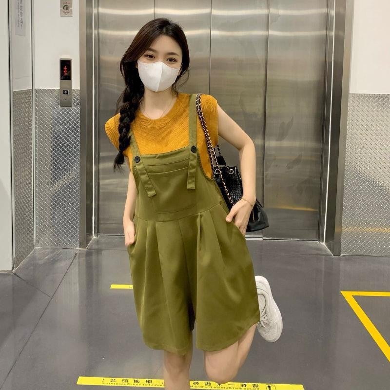 Womens Strb Pants suit 2023 Summer New Design Sense Age-reducing Sleeveless Knitted Vest Two-piece Shorts Set Green pants * 851 "green strap shorts single piece] 
