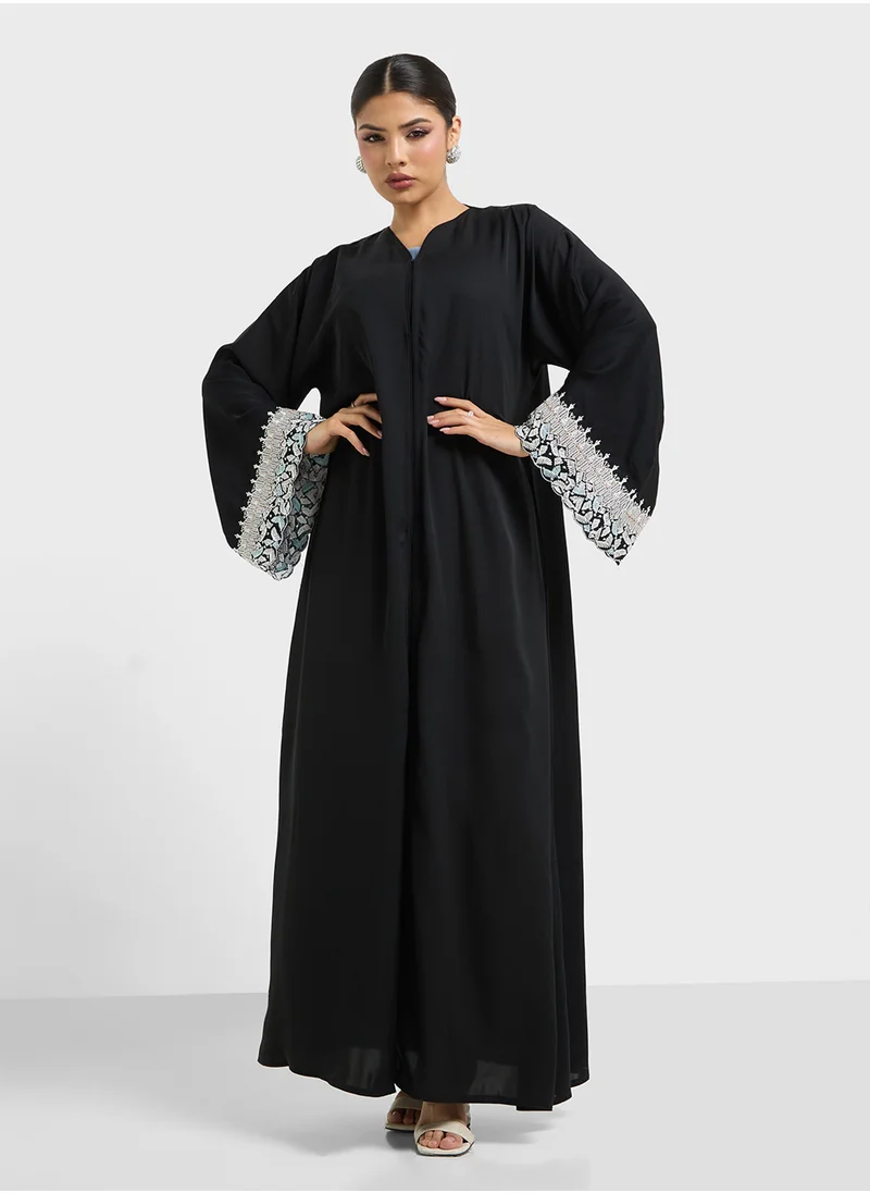 hayas closet Lace Detailed Flared Sleeve Abaya