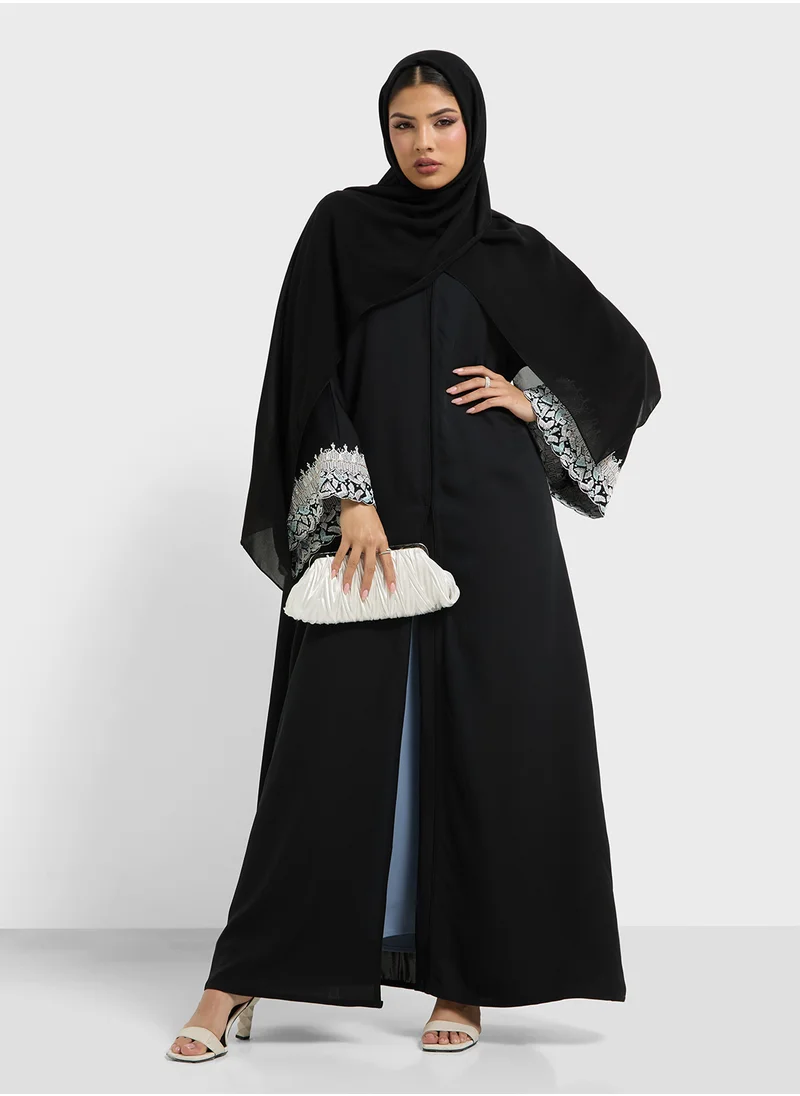 hayas closet Lace Detailed Flared Sleeve Abaya