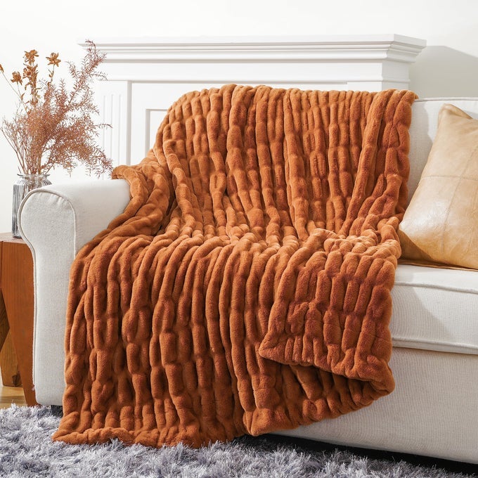 BURNT ORANGE FAUX FUR THROW BLANKET FOR COUCH DOUBLE SIDE RUCHED REVERSIBLE RABBIT FUR BLANKET FOR BED SOFA COZY SOFT MINK BLANKET FALL THROW BLANKET FALL DECOR 50X60 INCHES
