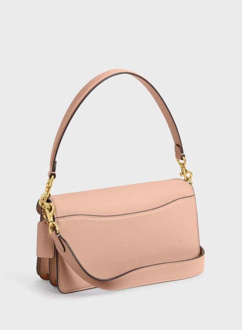 كوتش حقيبة كتف تابى  بجلد الحصى المصقول - Image 2