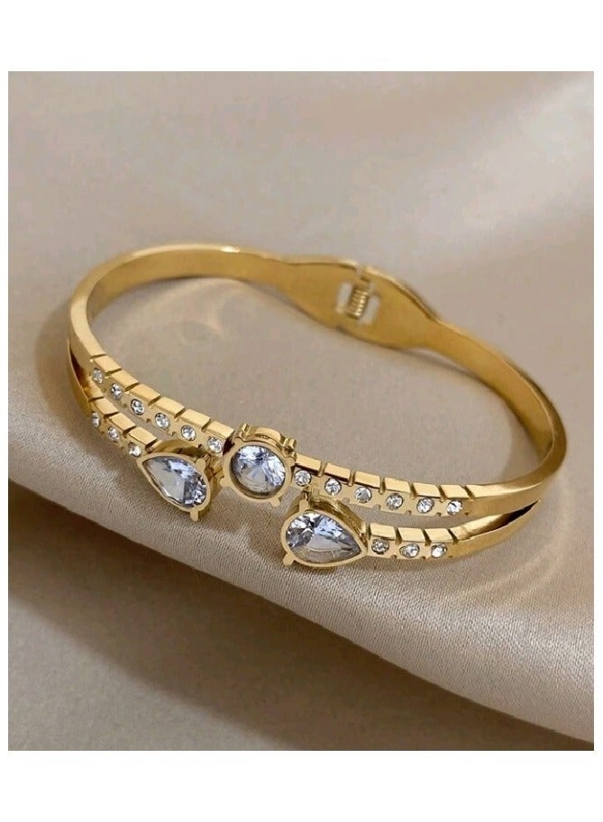 Attractives High Quality Stainless Steel Trendy Bracelet For Women - Image 4