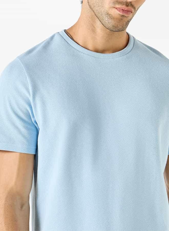 ايكونيك تيشيرت محبوك بارز الملمس بأكمام قصيرة من آيكونيك - Image 4