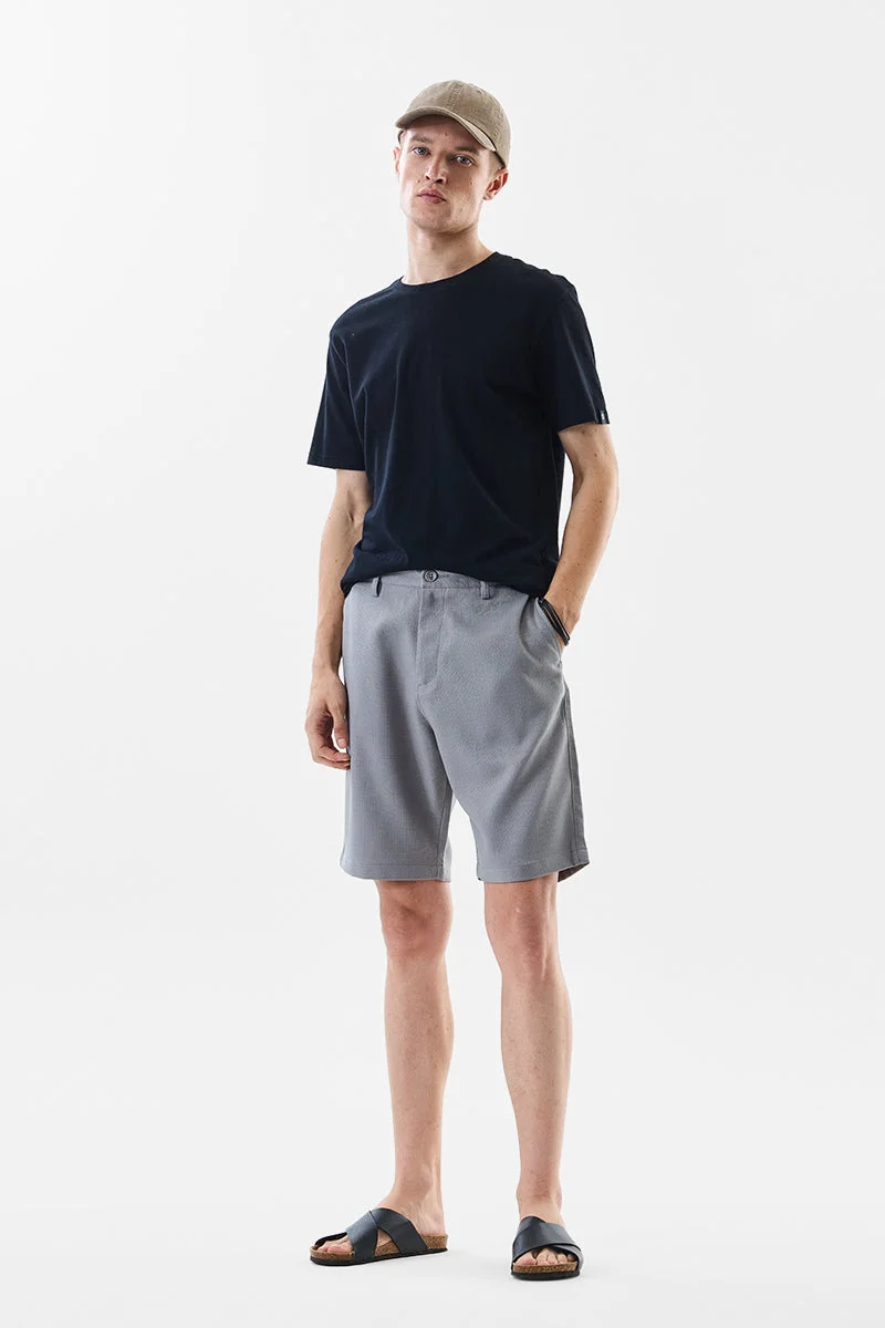 سنيتش Grey Textured Regular Fit Shorts