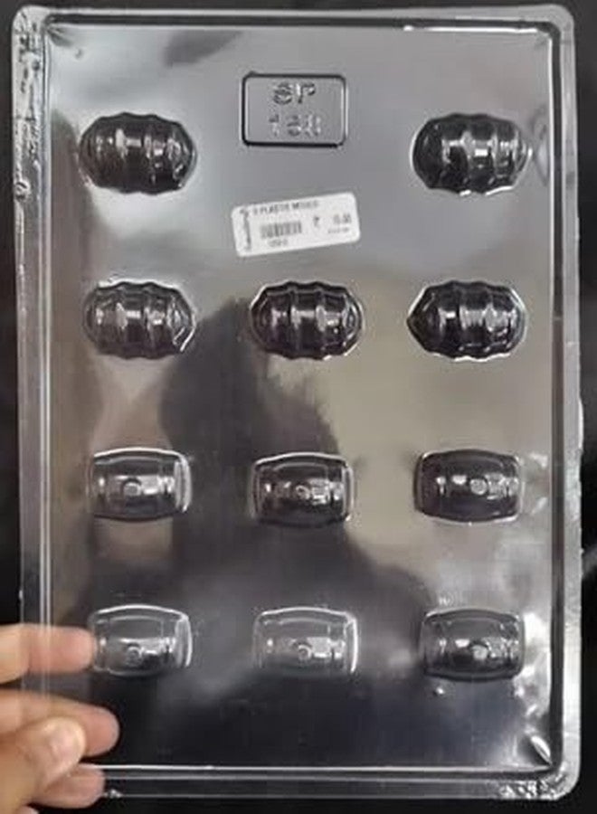 BAKERS 4U قالب شوكولاتة PVC على شكل حلوى أسطوانية بتصميمين و11 تجويفًا، عبوة من 5 قطع - Image 2