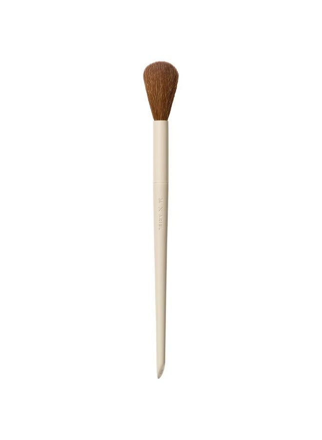 Morphe X Ariel A22 Blush Brush - Image 1