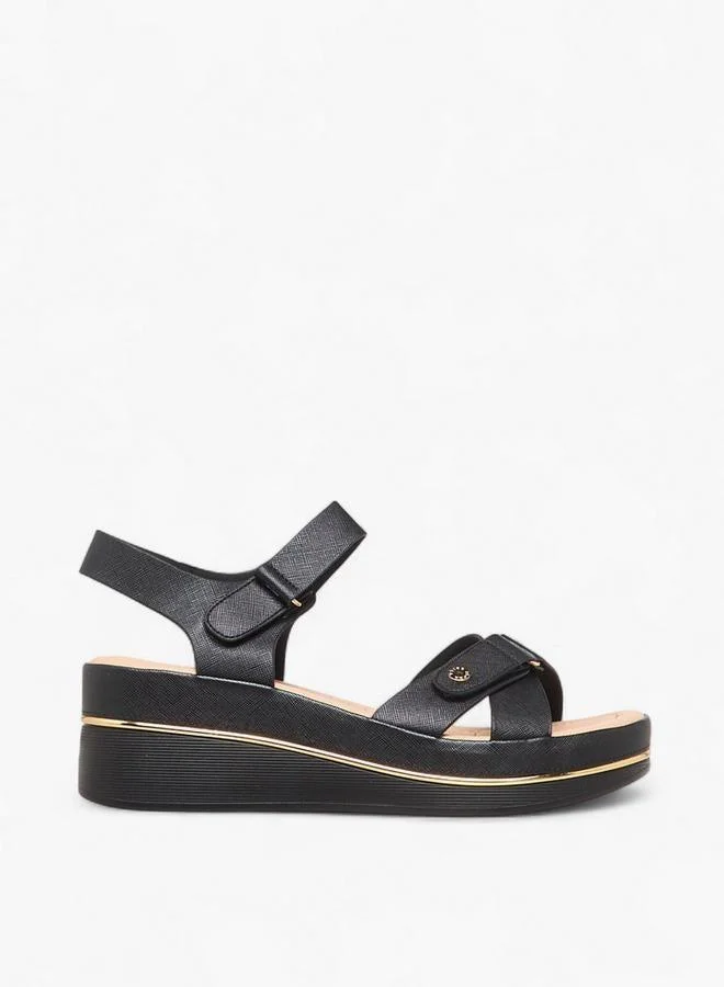 فلورا بيلا من شو إكسبرس صنادل بكعب إسفين نسائية