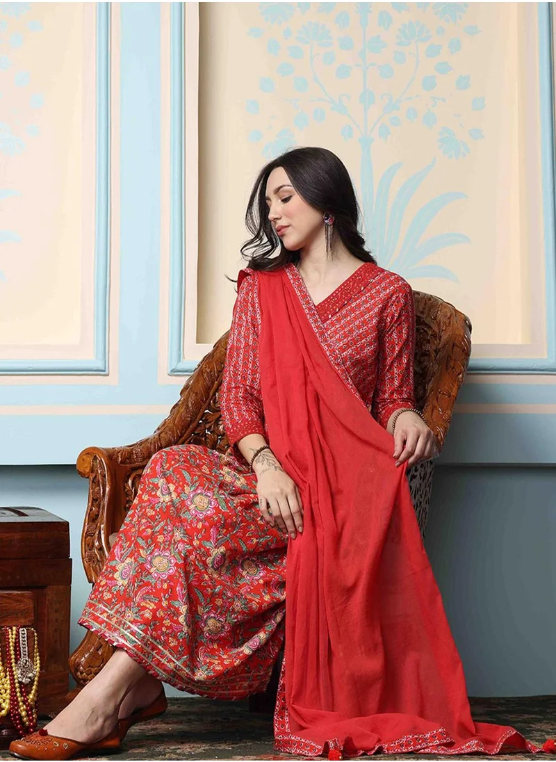 ISHIN Red Kurta Set Straight Fit 3/4 Sleeve Sleeve made from Cotton featuring Self Design design and Round Neck neckline - Perfect for Ethinic!