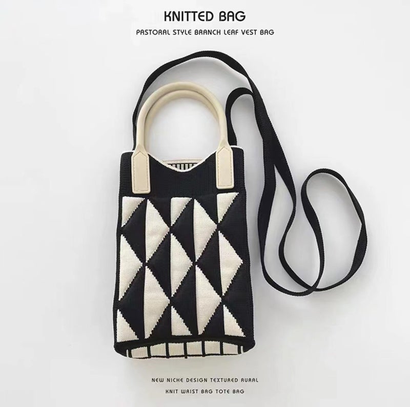 Love-Themed Phone Bag, Knitted Bag, Compact And Portable Silicone Handbag, Shoulder Crossbody Bag, Mini Student Bag, Versatile - Image 3