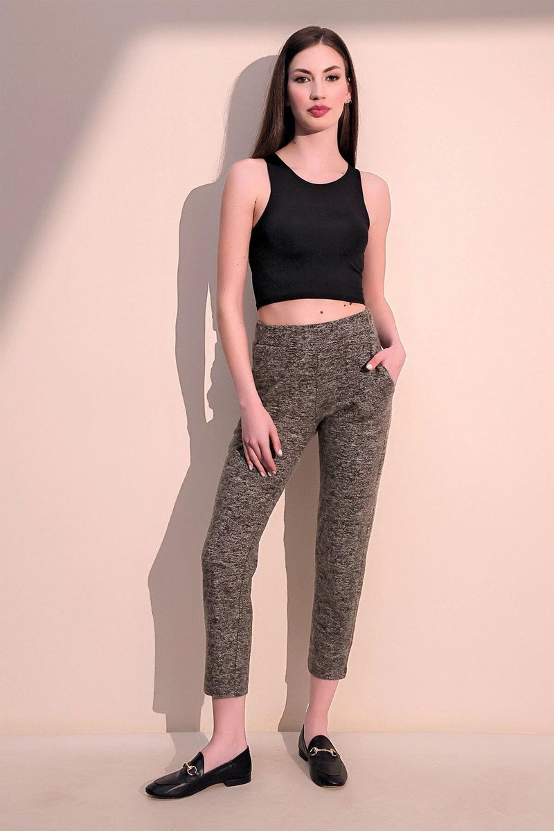 Weshaya Jogger Pants Women Khaki - Image 1