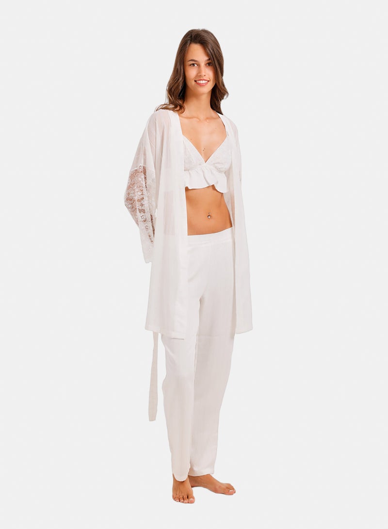 Carina Lace Details 3-Piece Pyjama - Image 5