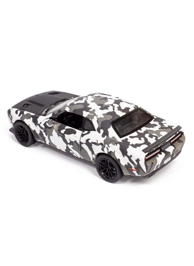 MOTORMAX - All Star Toys Exclusive 2018 Dodge Challenger Srt Hellcat Widebody Camouflage 1/24 Diecast Model Car 79350 Camo - Image 1