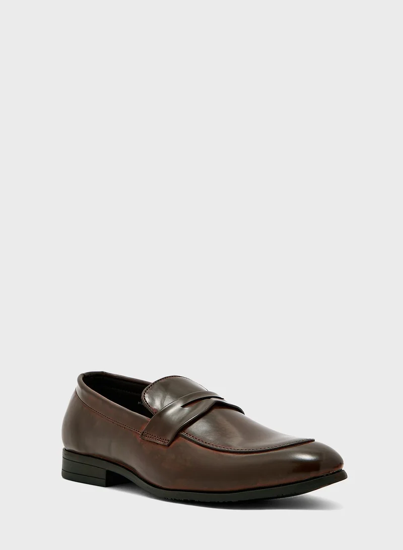 Robert Wood Saddle Detail Formal Slip Ons