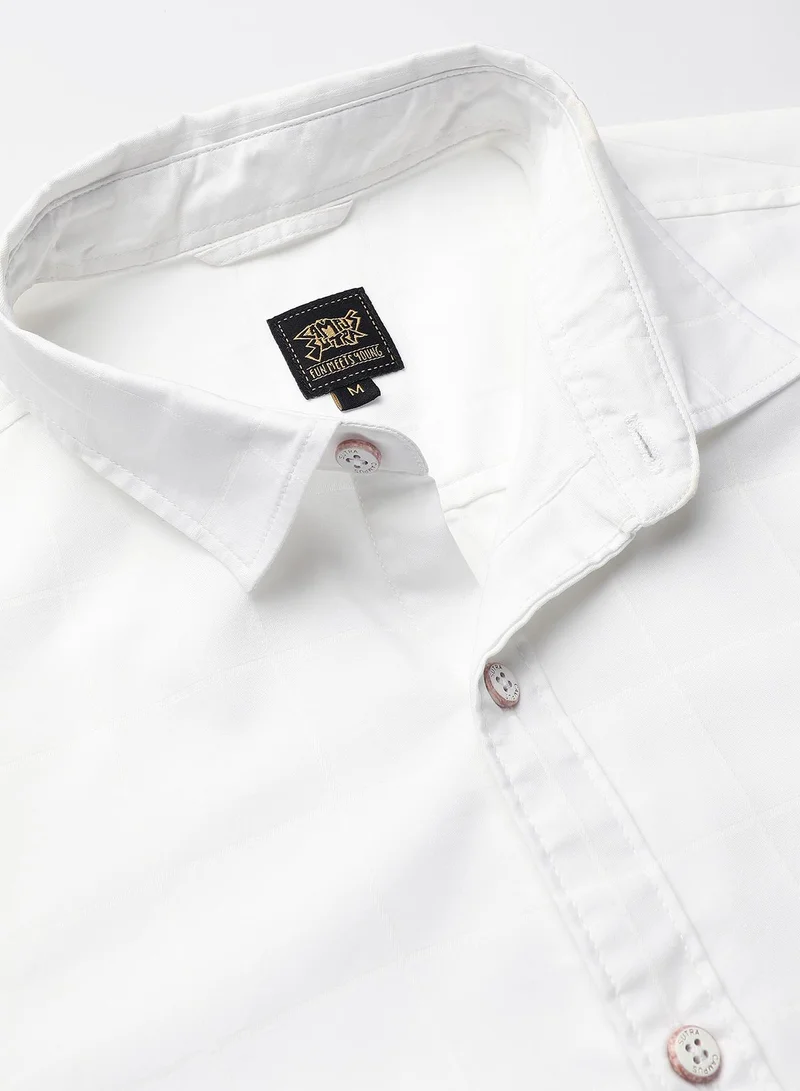 Campus Sutra Men's Solid White Regular Fit Casual Shirt