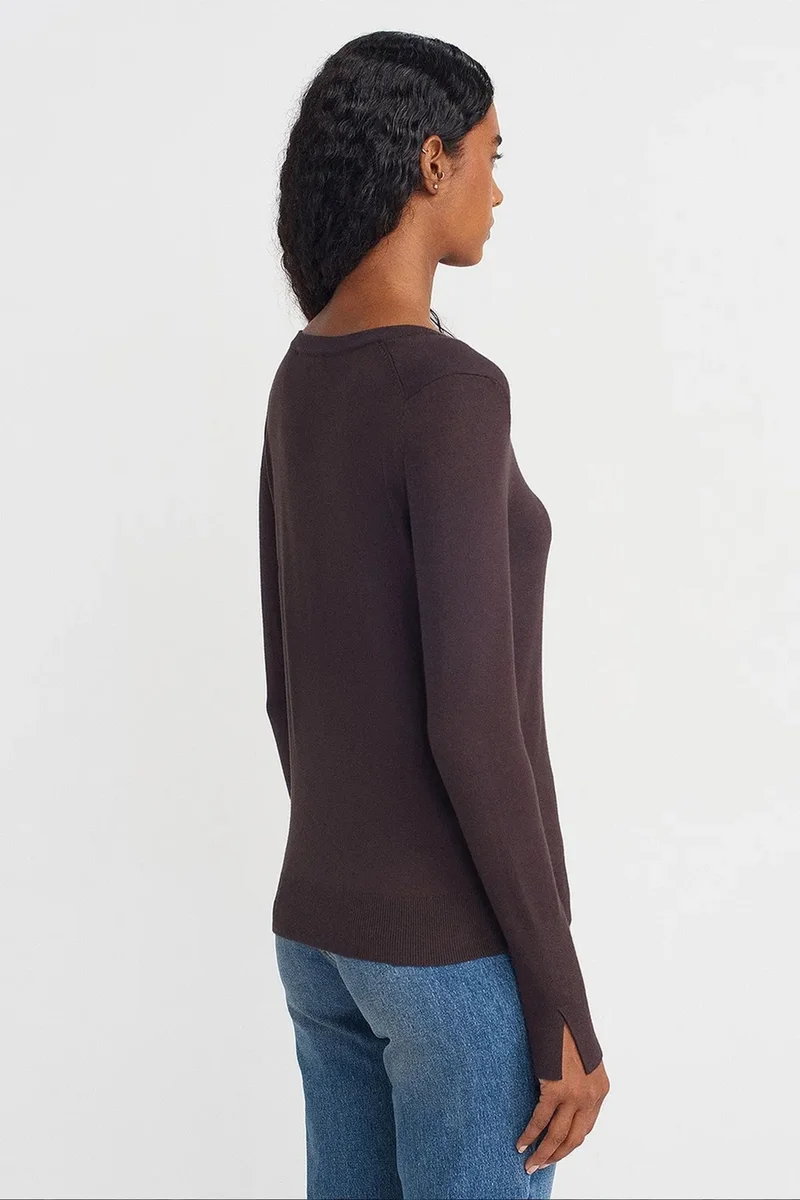 Dilvin Dark Mocha Brown DILVIN Women's V-Neck Knit Sweater With Side Slit for Women | Best Price UAE