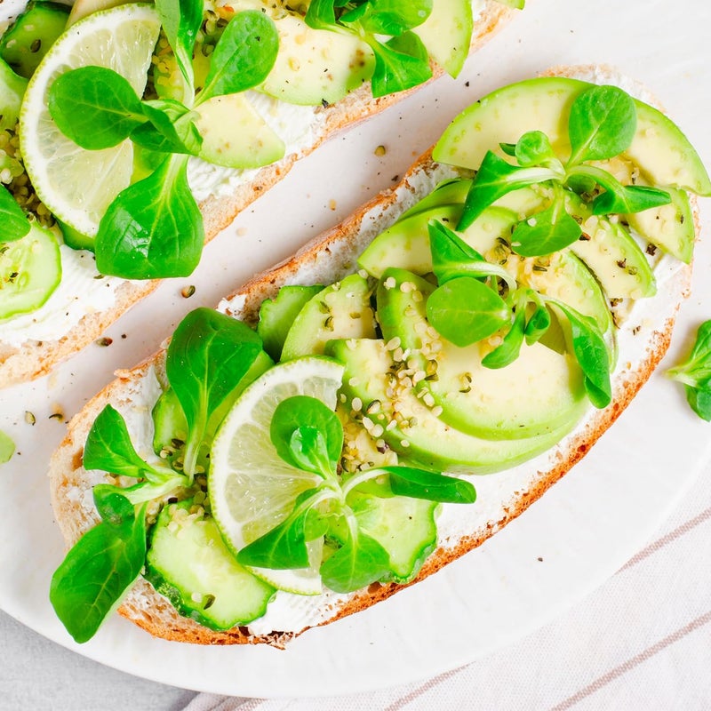 Elan بذور القنب العضوية المقشرة، بذور القنب المقشرة، قلوب القنب النيئة، بدون إضافات، غير معدلة وراثيًا، نباتية، خالية من الغلوتين، مصدر لأوميغا-3 وأوميغا-6، غنية بالبروتين، عبوة 8 من 5.8 أونصة - Image 4